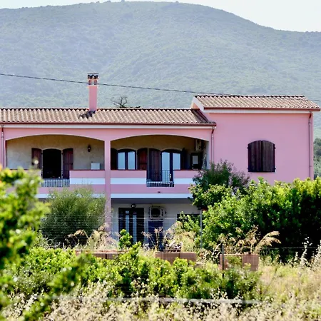 Prázdninový dům Casa Elena Masainas